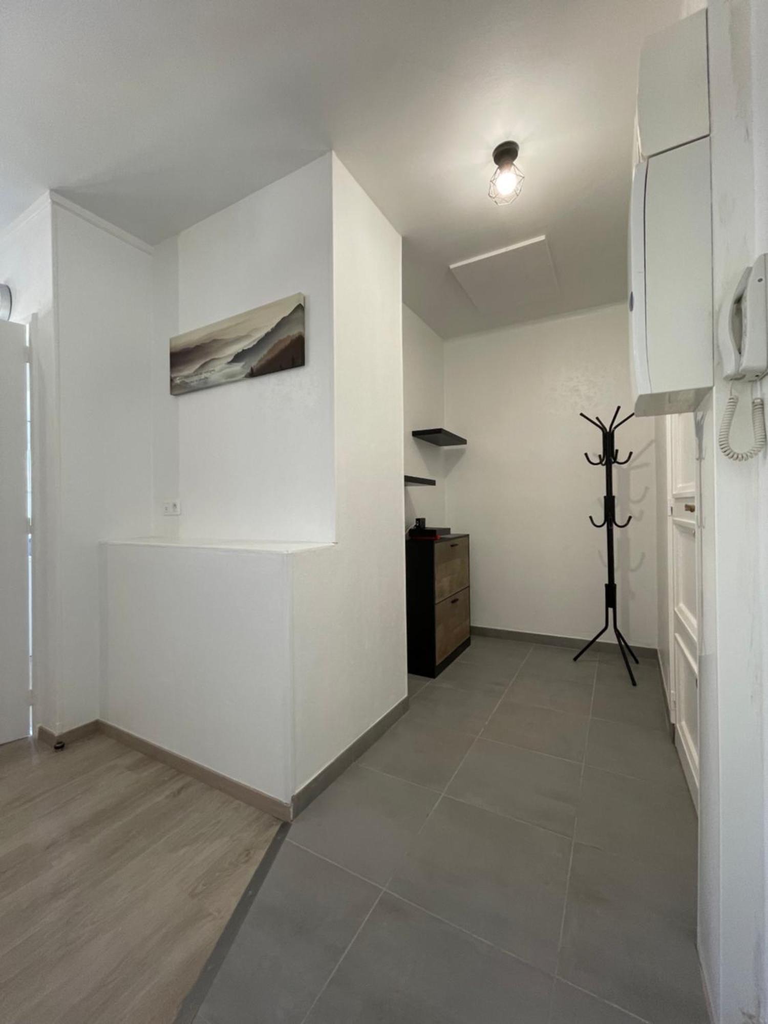 Appartement Renove Tout Equipe, Centre Ville, Proche De La Gare Et Commerce Флерс Екстериор снимка